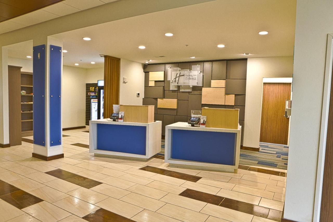 Holiday Inn Express Rochester Hills By Ihg Exterior foto